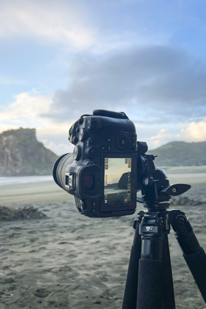 canon eos r6 24-105 lens kit at new zealand beach